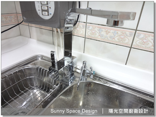 隱藏式45度斜把手細節