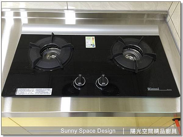 調味品側拉架與爐下拉籃配置