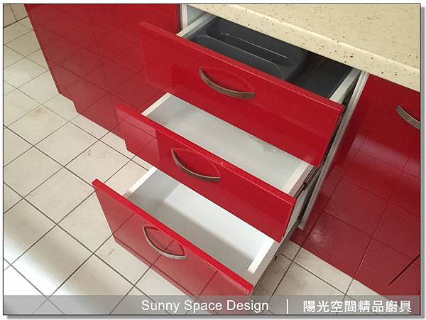 爐下拉籃收納鍋具展示