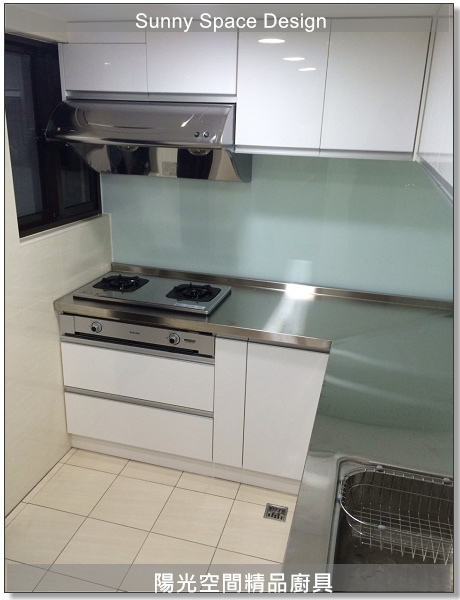 調味品側拉架收納特寫