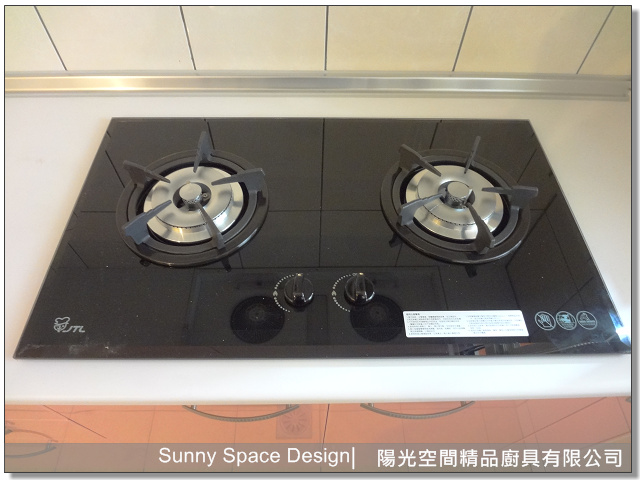 廚具吊櫃增加垂直收納空間