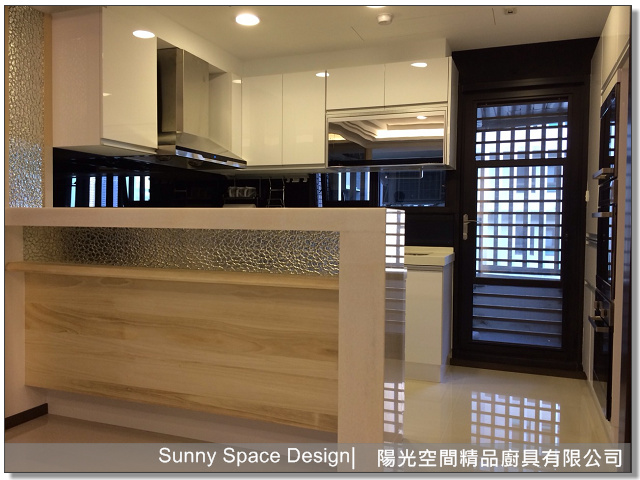 抽屜內部分隔與收納細節