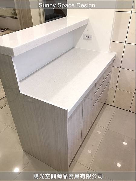 窗前單槽配置與自然採光