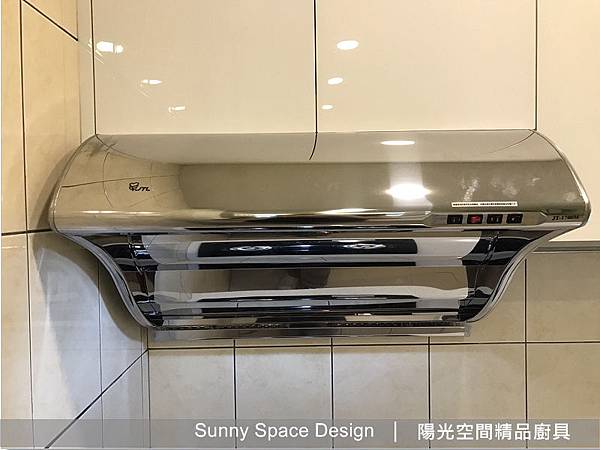 水槽櫃採用全不鏽鋼桶身防潮耐用