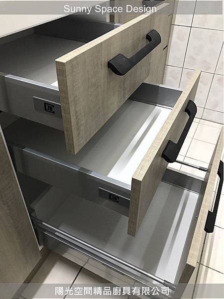 林內RB-27GF雙口瓦斯爐特寫