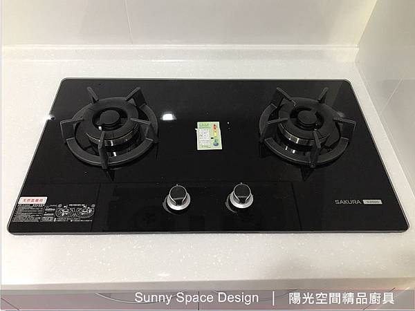 櫻花Q-7565烘碗機與粉紅門板搭配