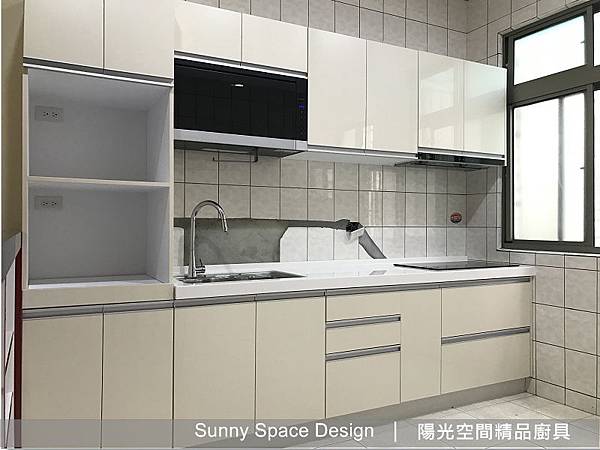 紅色高吧檯遮蔽料理區視線