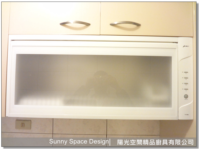 廚具側貼修飾靠牆深度差特寫