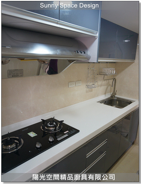 抽油煙機上方加深櫃體