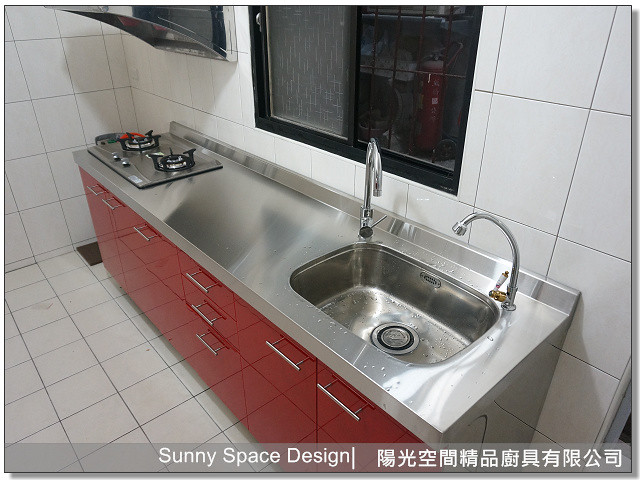 櫻花G-2511S雙口爐與不鏽鋼檯面特寫