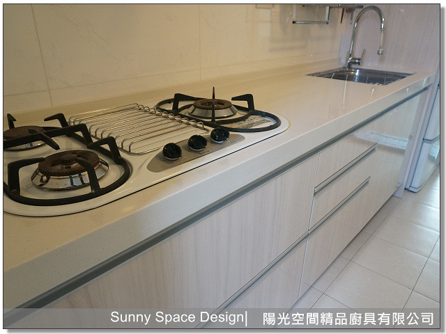 轉角小怪物五金與細縫櫃