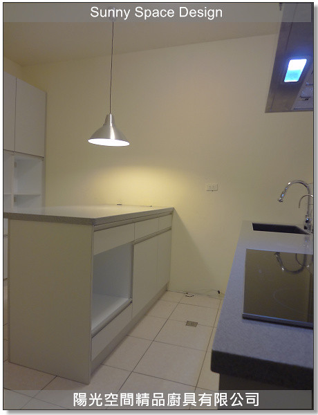 桃園楊梅冷靜科技風三字形廚具瓦斯爐與水槽主線