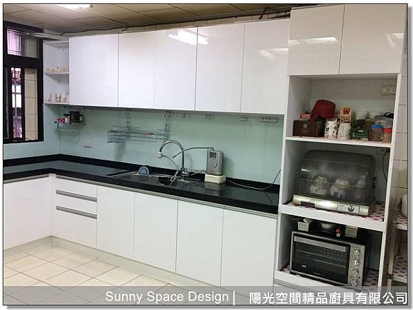 石英石檯面閃避窗戶設計