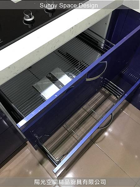 完工氛圍 廚房整體動線與採光