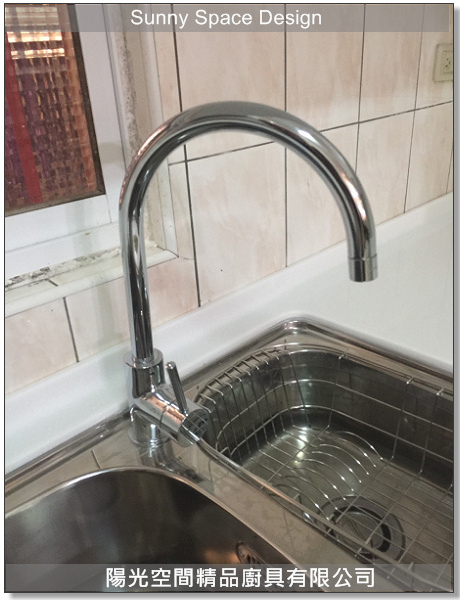 轉角立柱修飾隱形設計