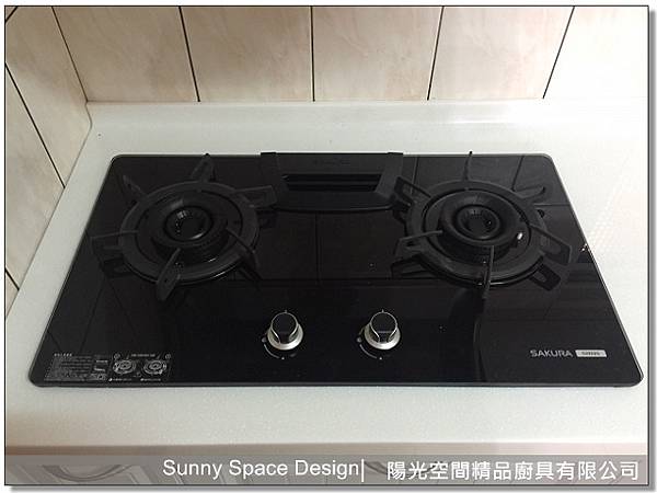 中島清空後的乾淨檯面