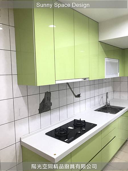 泥作平台與人造石檯面接合細節