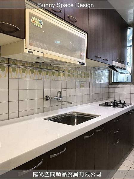 美耐門板F9001T與舊上櫃色系搭配