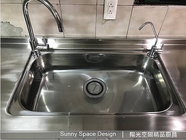 水晶門板604銀色質感近拍