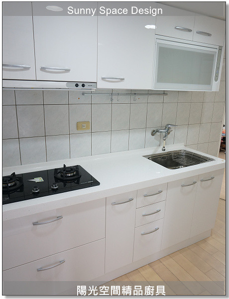 爐下拉籃廚房收納展示