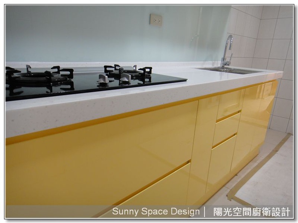 三層小側拉籃瓶罐收納