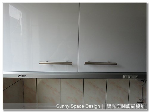 板橋長江路白色水晶門板廚房全景