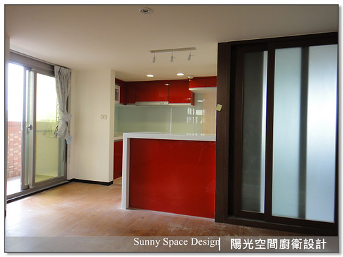 吧檯內側電器收納空間