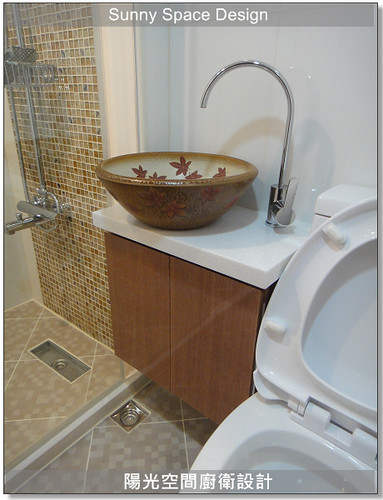 斜把手設計與結晶鋼烤門板質感