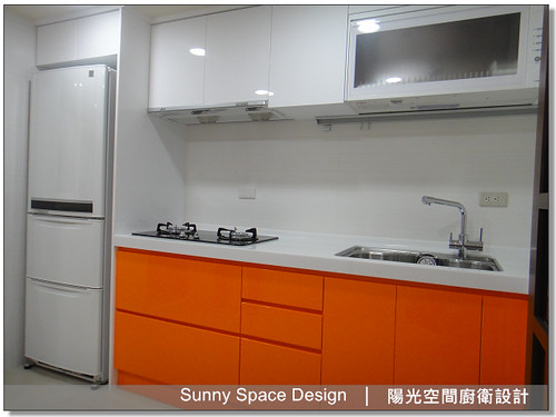 汐止福德一路糖果色廚房全景