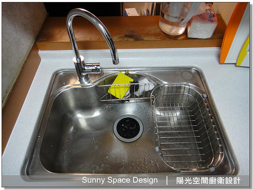 板橋文化路黑色結晶鋼烤下櫃全景