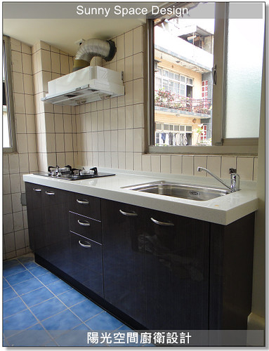 瑋俊單水槽與BOSS龍頭細節