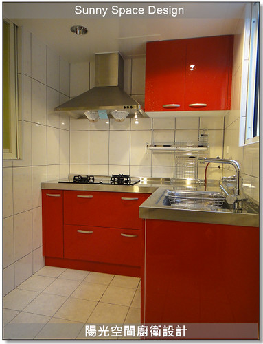 牆面掛架與收納配件應用