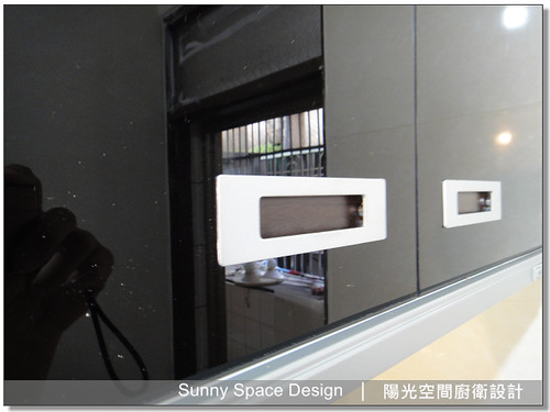 汐止大同路黑白機器人風廚房全景