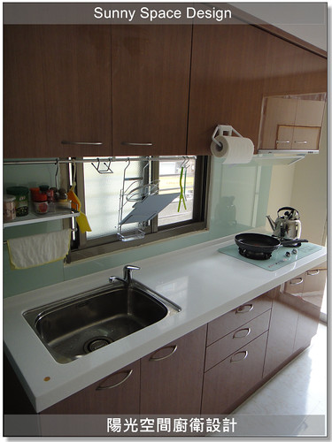 整體溫潤木質調廚房氛圍