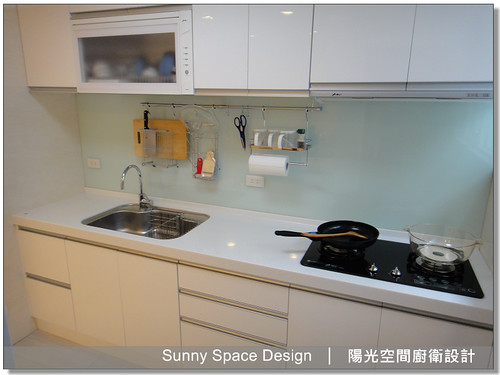 瑋俊海灣型水槽與吊桿收納組