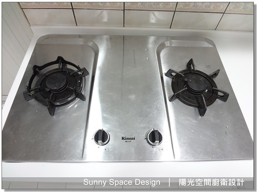 45度斜把手門板細節