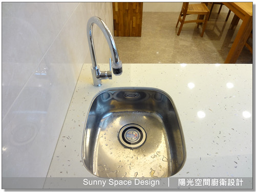 櫻花雙口玻璃爐與隱藏式抽油煙機