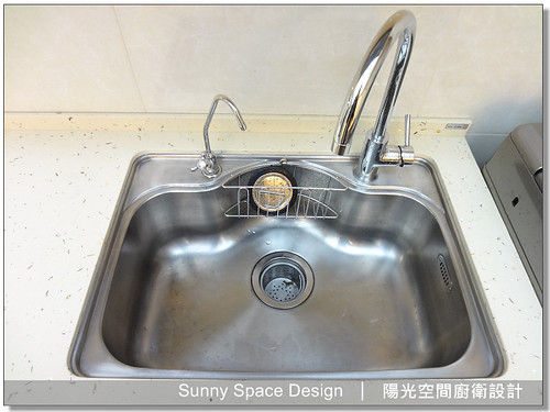 櫻花烘碗機與海灣型主水槽