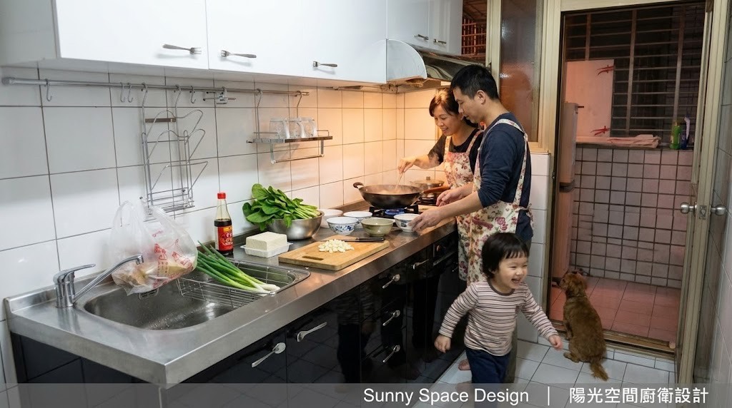 新北新莊現代黑白不銹鋼廚房 217cm 一字型上下櫃完工全景