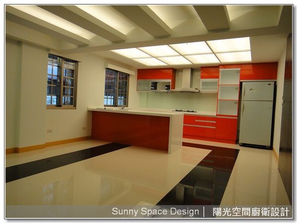 結晶鋼烤橘色門板質感特寫