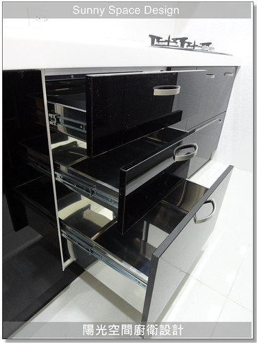 崁入式G型鋁把手細節