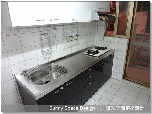 新莊黑白廚具水晶門板搭配湯匙造型把手可愛細節