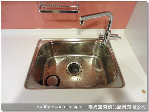 不銹鋼桶身內部結構展示