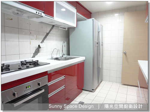 喜特麗烘碗機與吊櫃收納