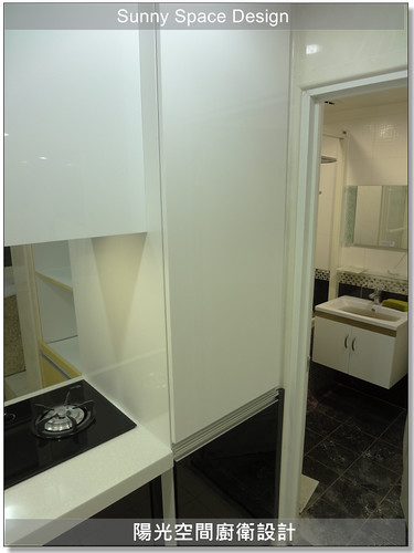 結晶鋼烤門板光澤質感