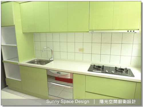 跳色門板設計與整體氛圍