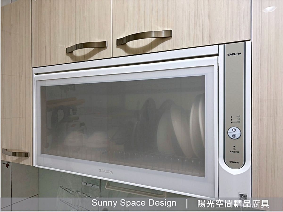 矽鋼石檯面近拍