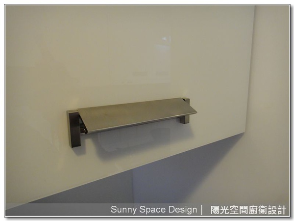 崁入式把手簡潔設計