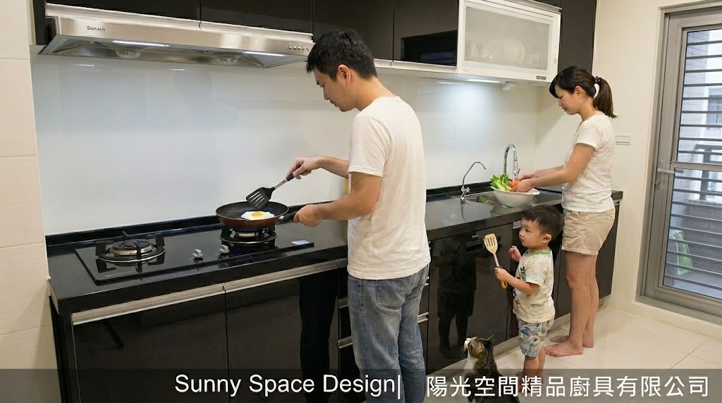 三重力行路沉穩黑一字型廚具 石英石檯面 陽光空間精品廚具