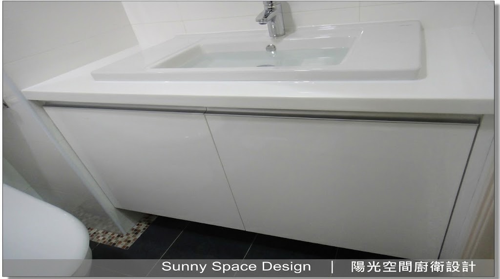 深坑飯店風訂製浴櫃 × 韓國人造石 × 發泡板防潮桶身｜陽光空間精品廚具